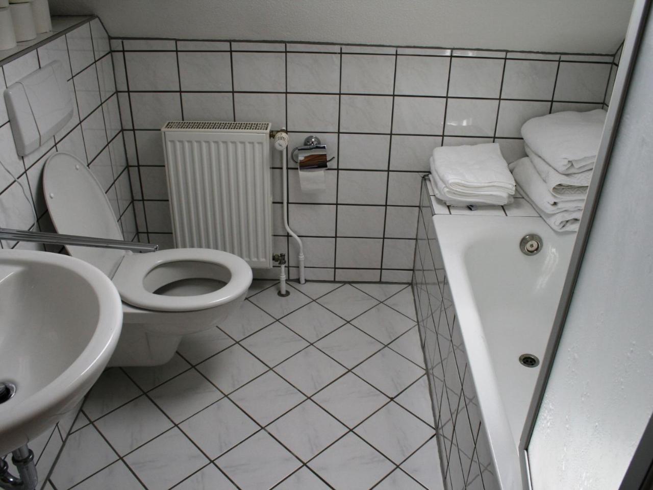 Cosy Apartment In Schwalefeld Near Willingen With Private Terrace Ngoại thất bức ảnh